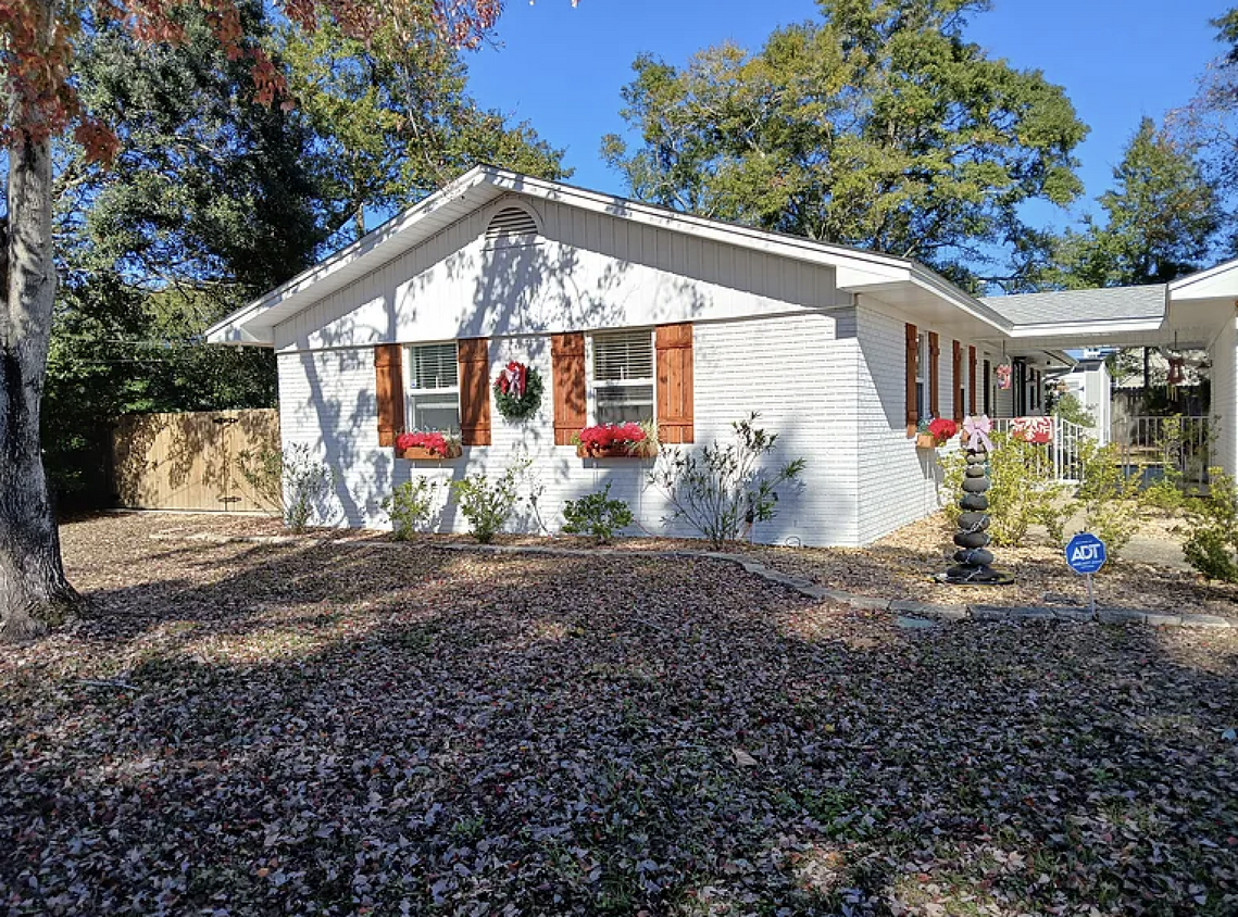 Foto principal - Charming Upgraded Cottage Near Pensacola’s...