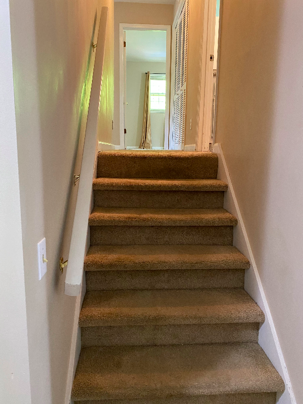 Building Photo - 490 Woodgate Dr