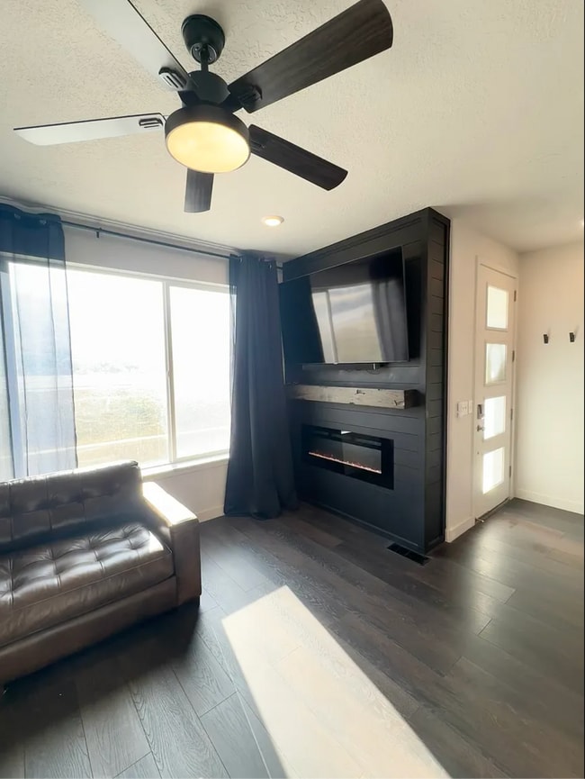 Foto del edificio - 967 W Tiffany Dale Way