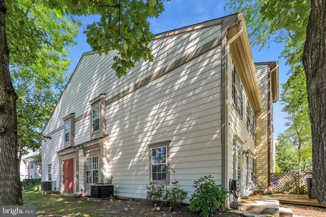 Building Photo - 19766 Teakwood Cir