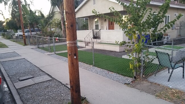 Foto del edificio - 1120 W 6th St