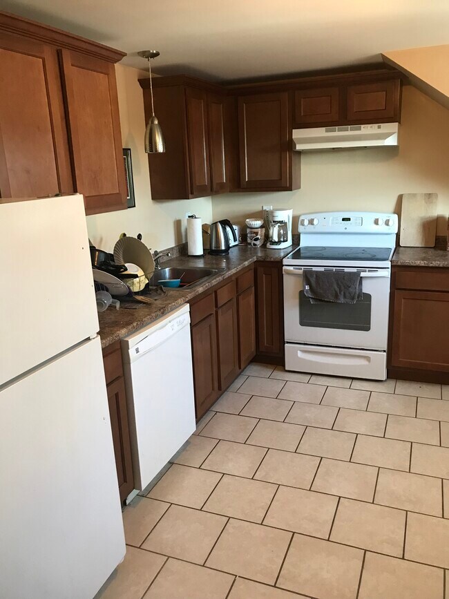 237 Valle #30 - 237 Valley St