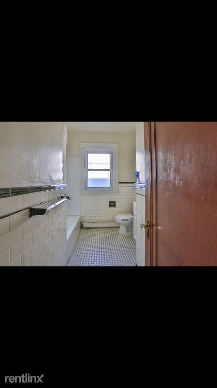 Building Photo - 2 br, 1 bath House - 126 Pumgansett St