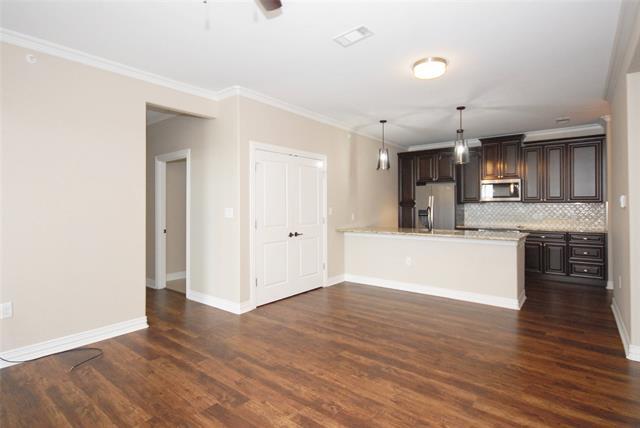 Building Photo - 2500 King Arthur Blvd