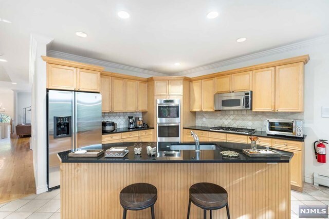 Building Photo - 19 Stone Brook Ct