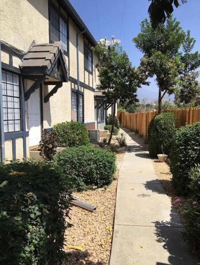 709 W Duarte Rd, Monrovia, CA 91016 Townhome Rentals in Monrovia CA