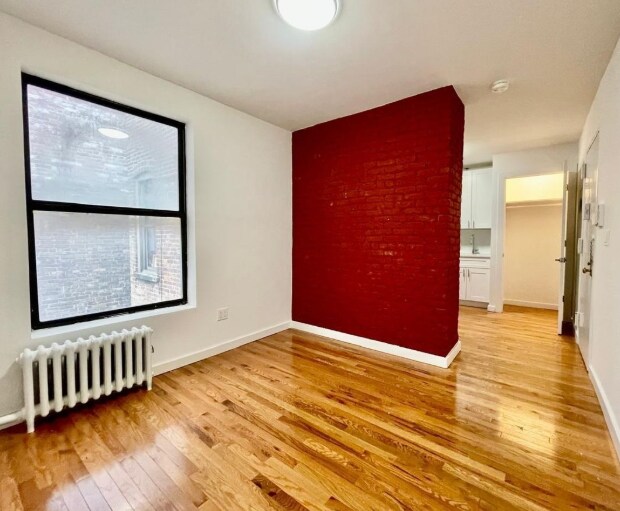 Foto principal - 7 York Ave