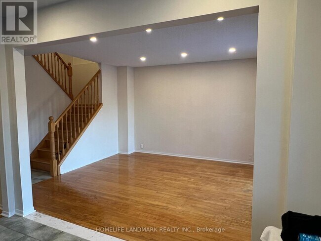 Building Photo - 41 Markville Rd