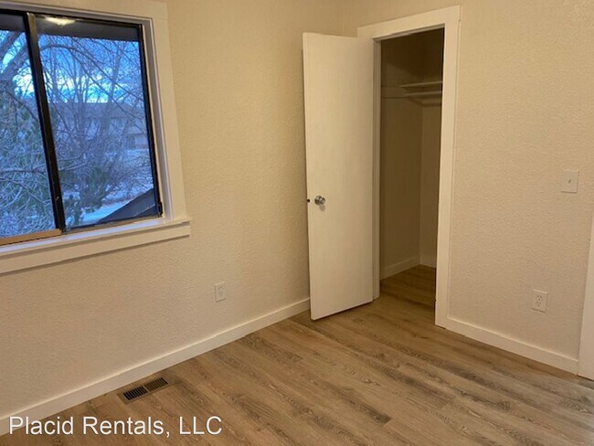 Foto del edificio - 3 br, 1 bath House - 145 Bohl Ave
