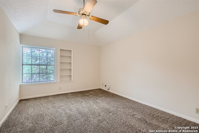 Foto del edificio - 8527 Timber Pl