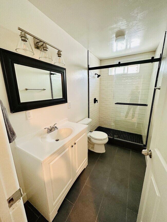 Building Photo - 2252 Cornell Dr