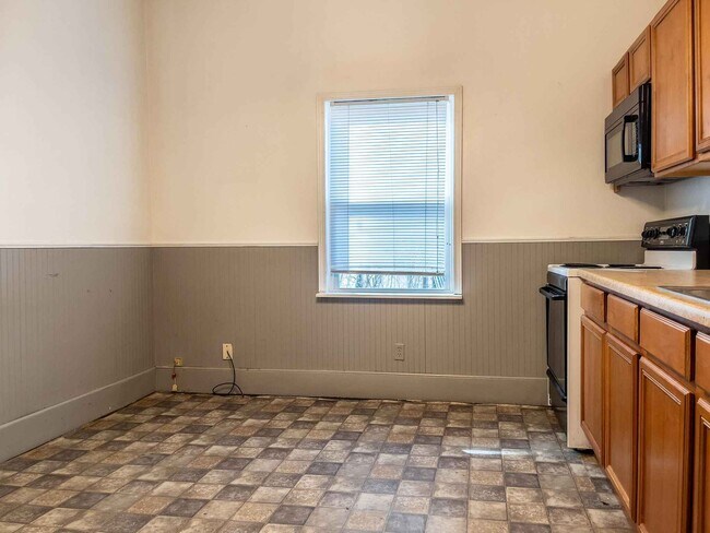 Kitchen - 320 W Church St