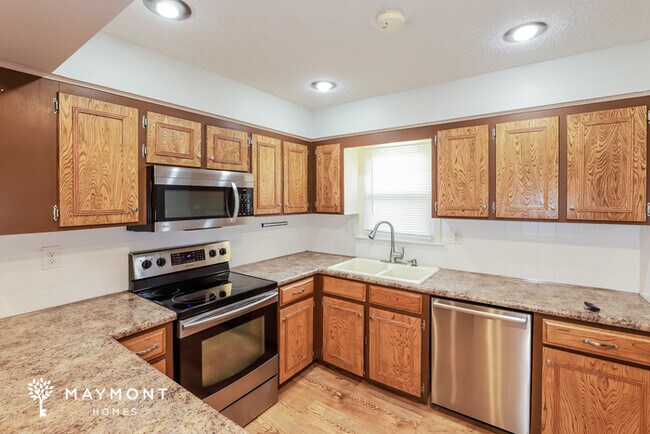 Foto del edificio - 9732 NW Overhill Dr