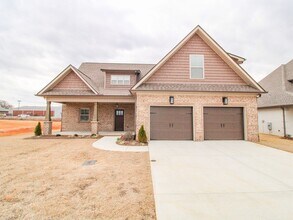 Building Photo - 17814 Longleaf Dr