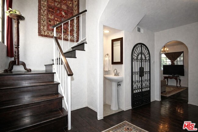 Foto del edificio - 4304 Duquesne Ave