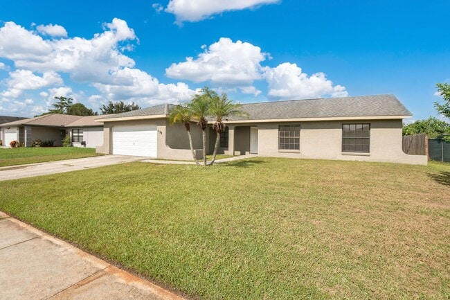 Building Photo - 398 Buttonwood Dr