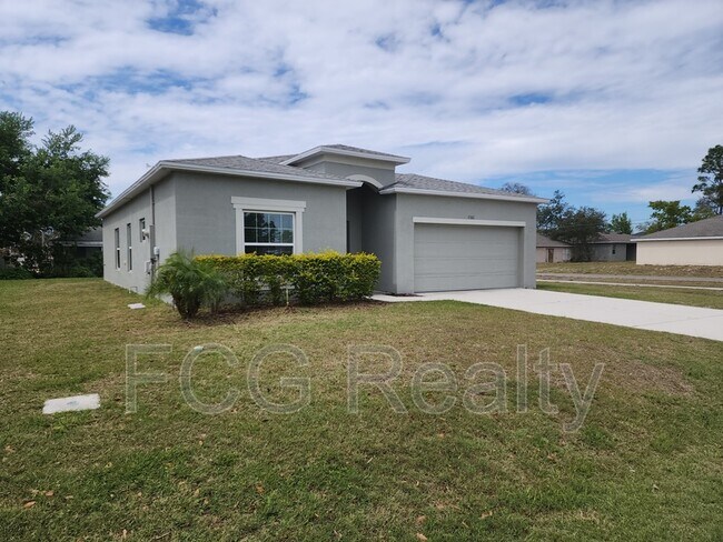 Building Photo - 1702 Pompano Dr