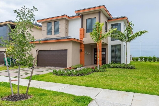 Building Photo - 15965 SW 136 Way