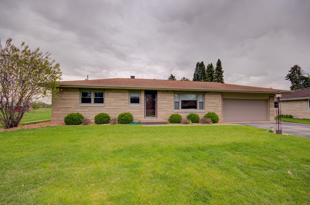 22451 S Carrie Ave, Channahon, IL 60410 House Rental in Channahon, IL