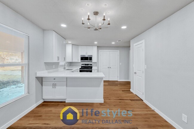 Foto del edificio - 717 Bonham St