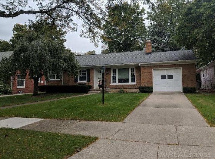 Primary Photo - 220 Ridgemont Rd
