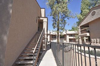 Building Photo - 6550 N 47th Ave