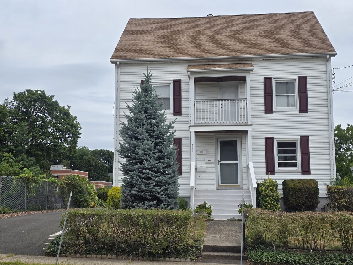 Foto principal - 144 Newington Ave