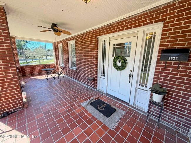 Building Photo - 3323 Park St