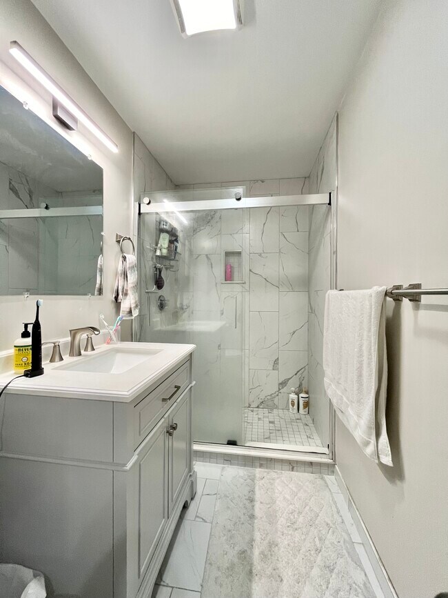 Foto del edificio - 724 Parker St