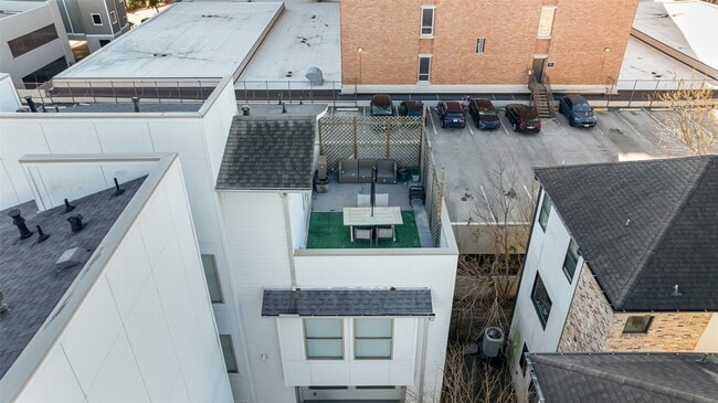 Photo - 2324 Camden Dr House