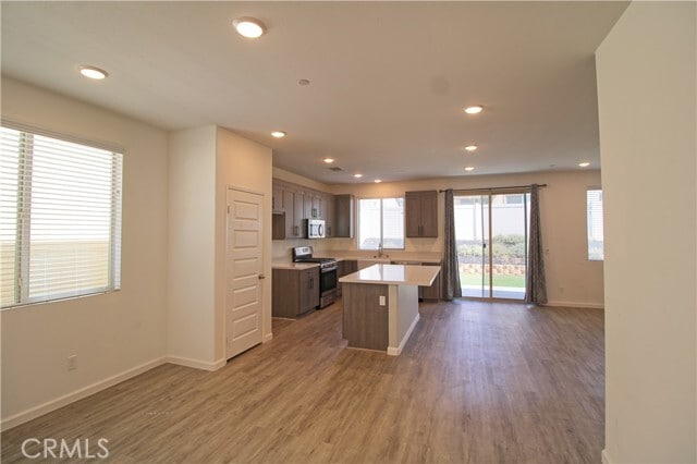 Building Photo - 6087 Mariposa Dr
