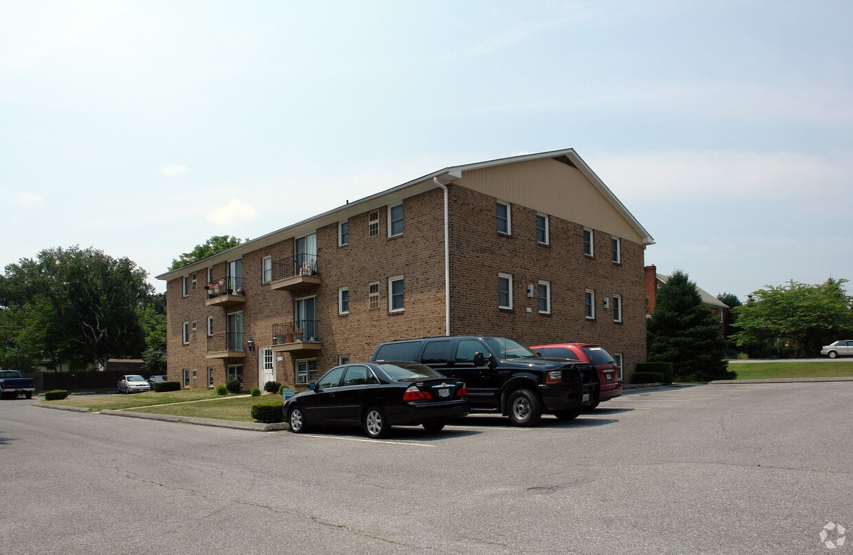 Primary Photo - 612 W Patrick St