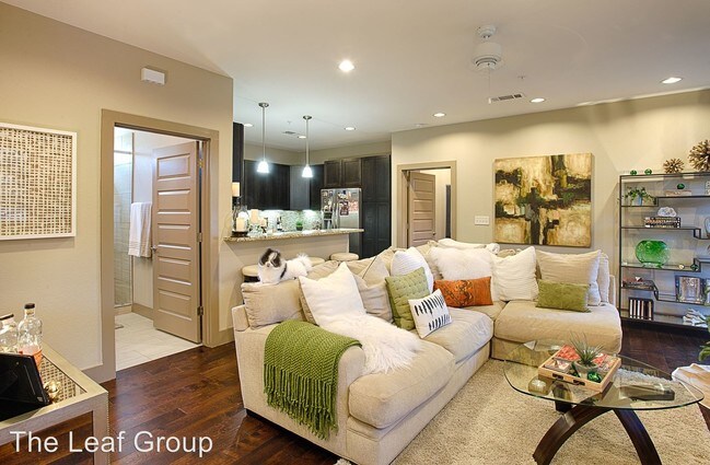 Building Photo - 1512 Forest Trl