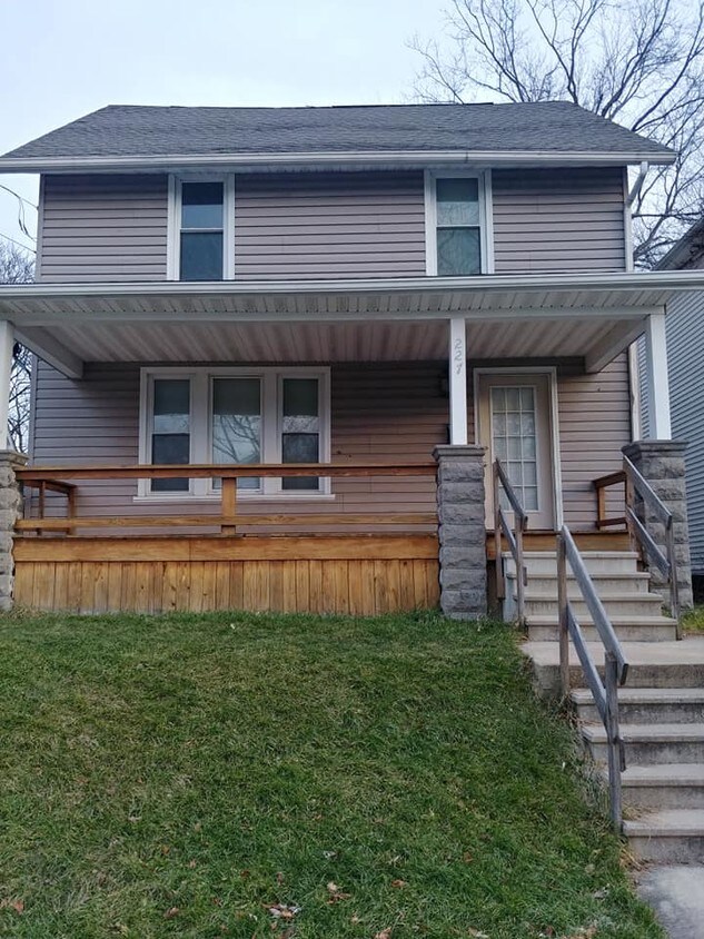 227 E 2nd St, Mansfield, OH 44902 House Rental in Mansfield, OH