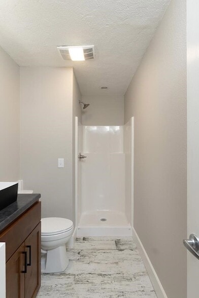 Photo - 138 Sloan St House