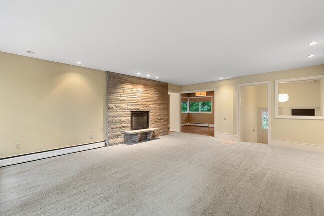 Foto del edificio - 23607 3rd Ave SE