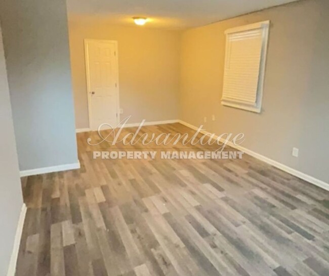 Foto del edificio - Newly Remodeled 3 bedroom 1 bath home - Fa...