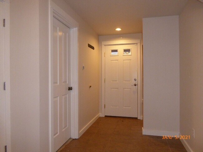 Foto del edificio - Beautiful 3 Bed 2.5 Bath Townhome in Roosevelt, Seattle