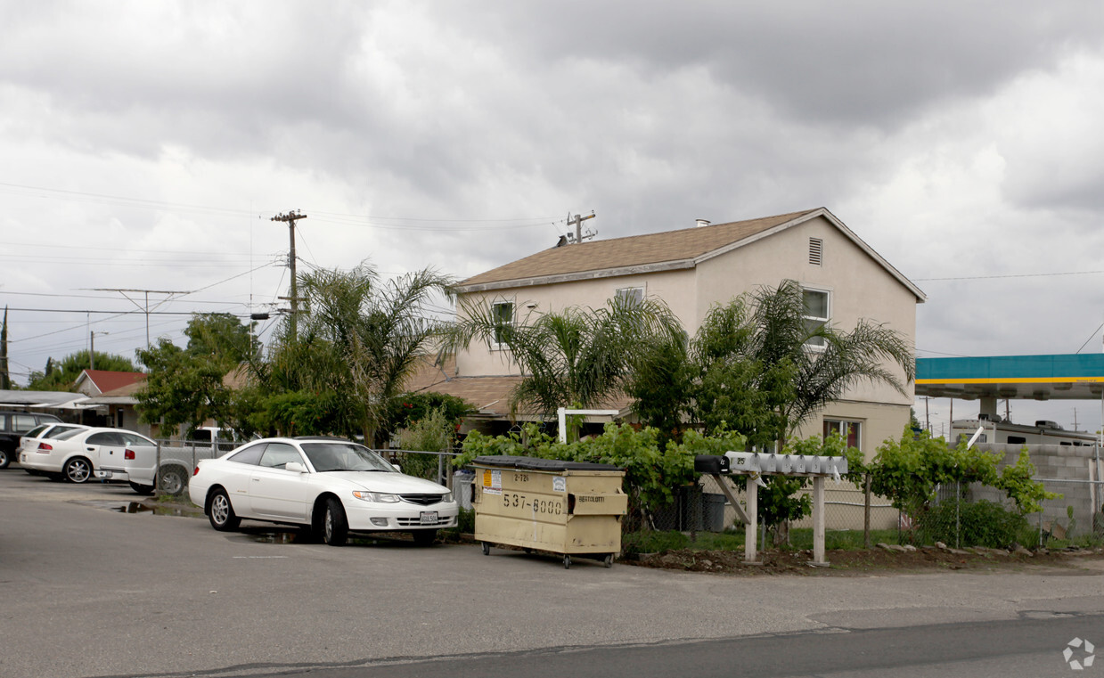 Primary Photo - 1525 Morgan Rd