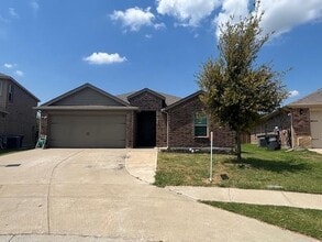 Building Photo - 515 Rustic Meadows Trl