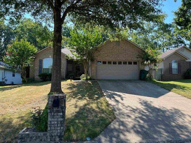 Building Photo - 12900 Westglen Dr