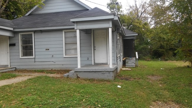 Photo - 2606 Eugene St (Dallas, TX) House