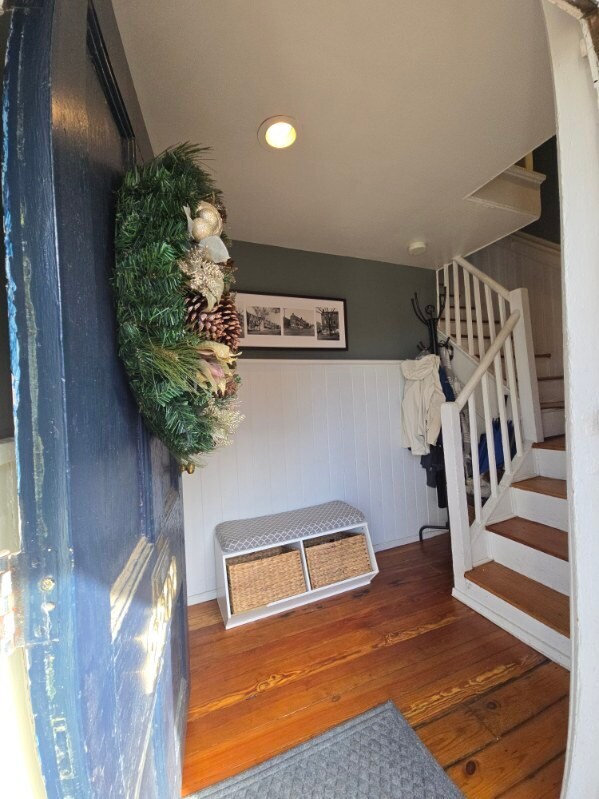 Entrada - 2200 E Broad St