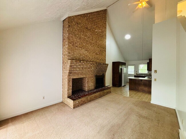 Foto del edificio - 525 Rainbow St NE