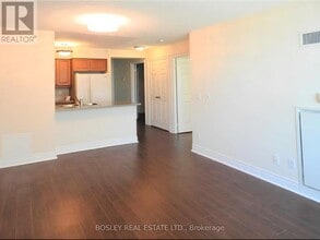 Building Photo - 15 Greenview Ave