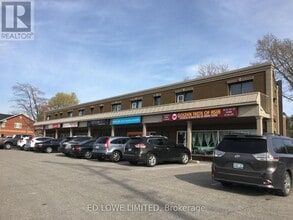 Building Photo - 300 Holland St W