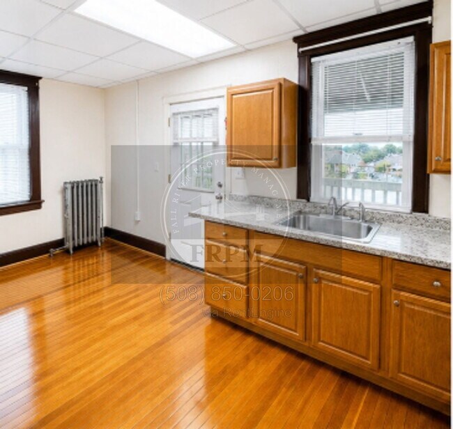 Foto del edificio - 244 Osborn St