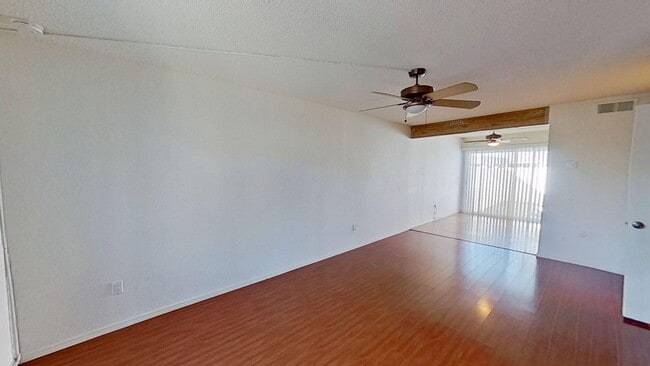 Building Photo - 4670 Ranchview Cir