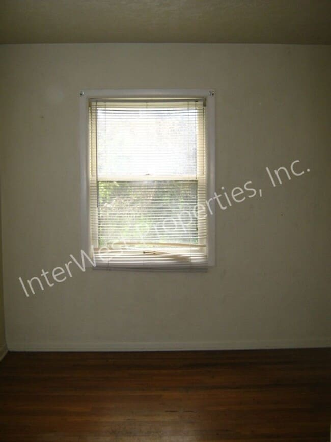 Building Photo - MCCAR