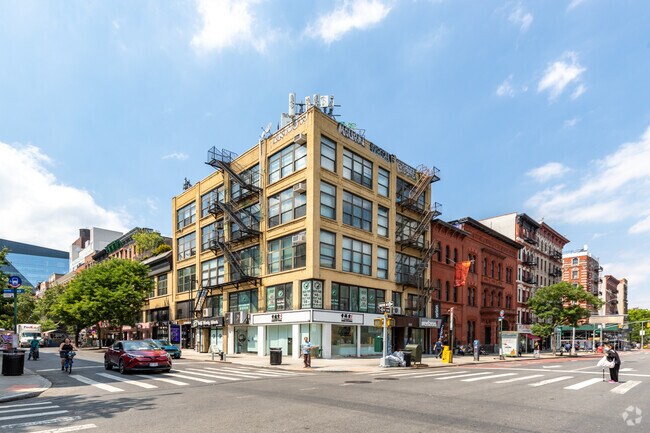 Building Photo - The Theatre Condominium